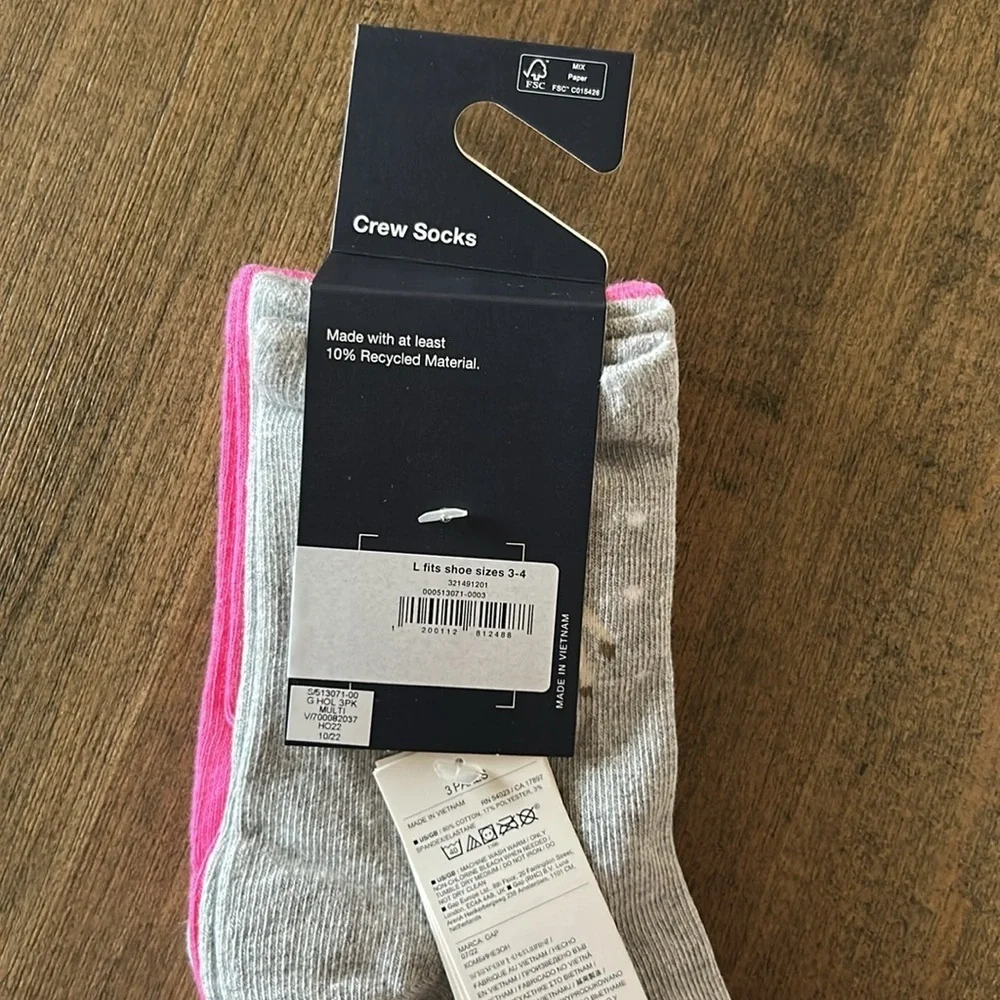 GAP socks NWT 3 pairs